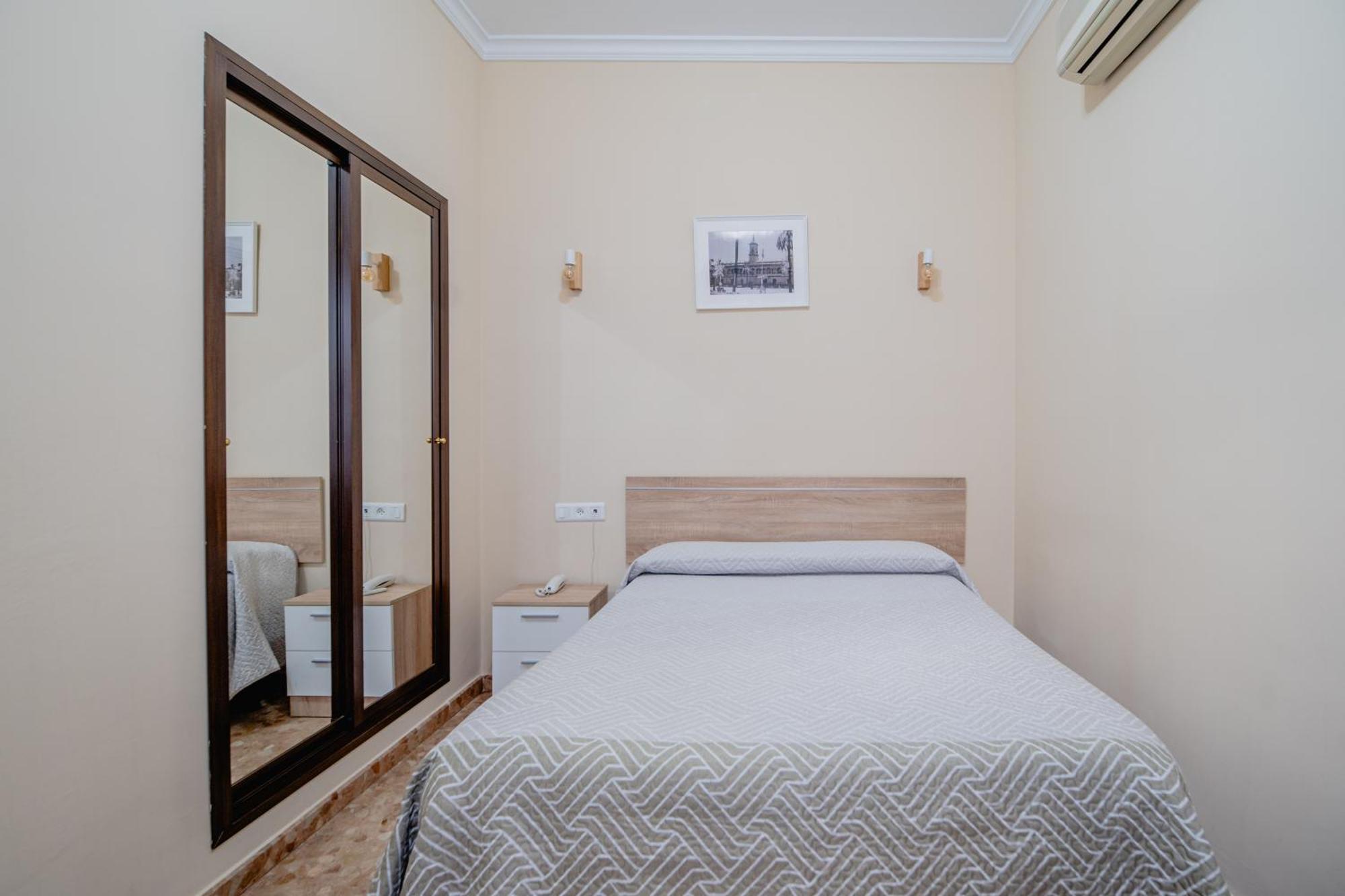 Hotel Chamizo El Arahal Eksteriør billede