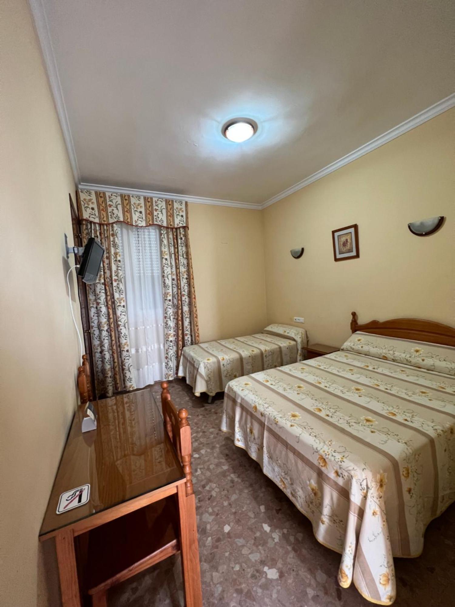 Hotel Chamizo El Arahal Eksteriør billede